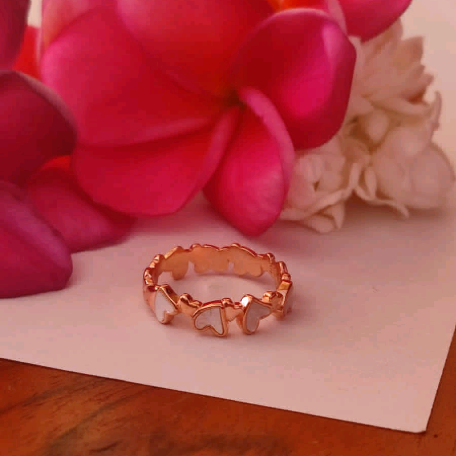 Rose Gold Heart Band Ring